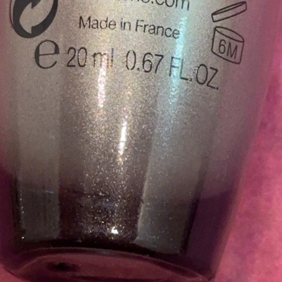 ADVANCED
GÉNIFIQUE YEUX
LIGHT-PEARI™ - Picture 4 of 4